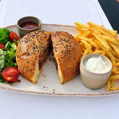 Burger în Aluat Fraged