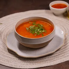 Ciorbă de vită cu legume de sezon
