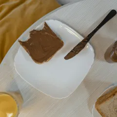 De întins pe pâine
