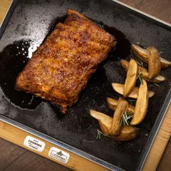 Ceafă Ibérico cu cartofi copți