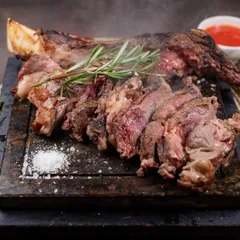 Tomahawk vita (preț/100g, 2 persoane)